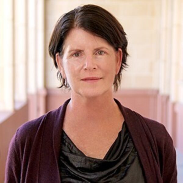 Portrait photo: Holly
Willis