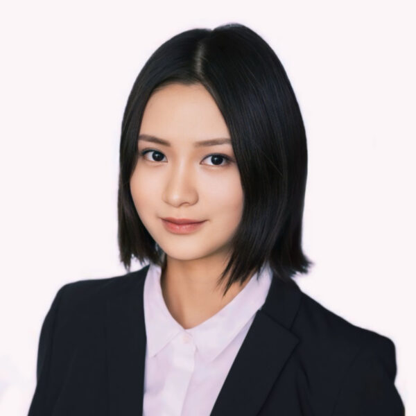 Portrait photo: Tianxi (Ella)
Ren